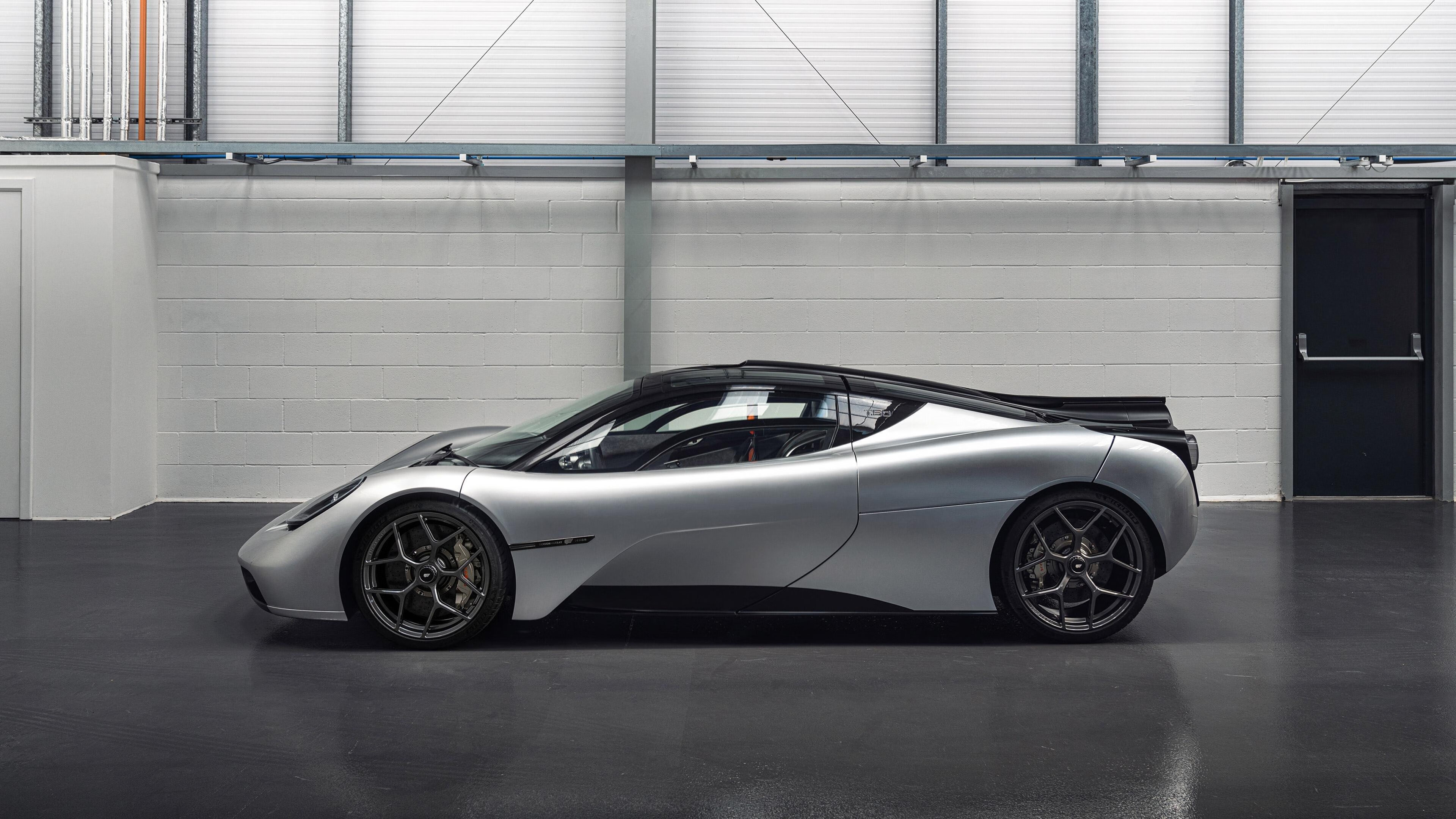 乐鱼体育app入口-斯图加特快速推进形成有效得分空间，斯图加特(等)