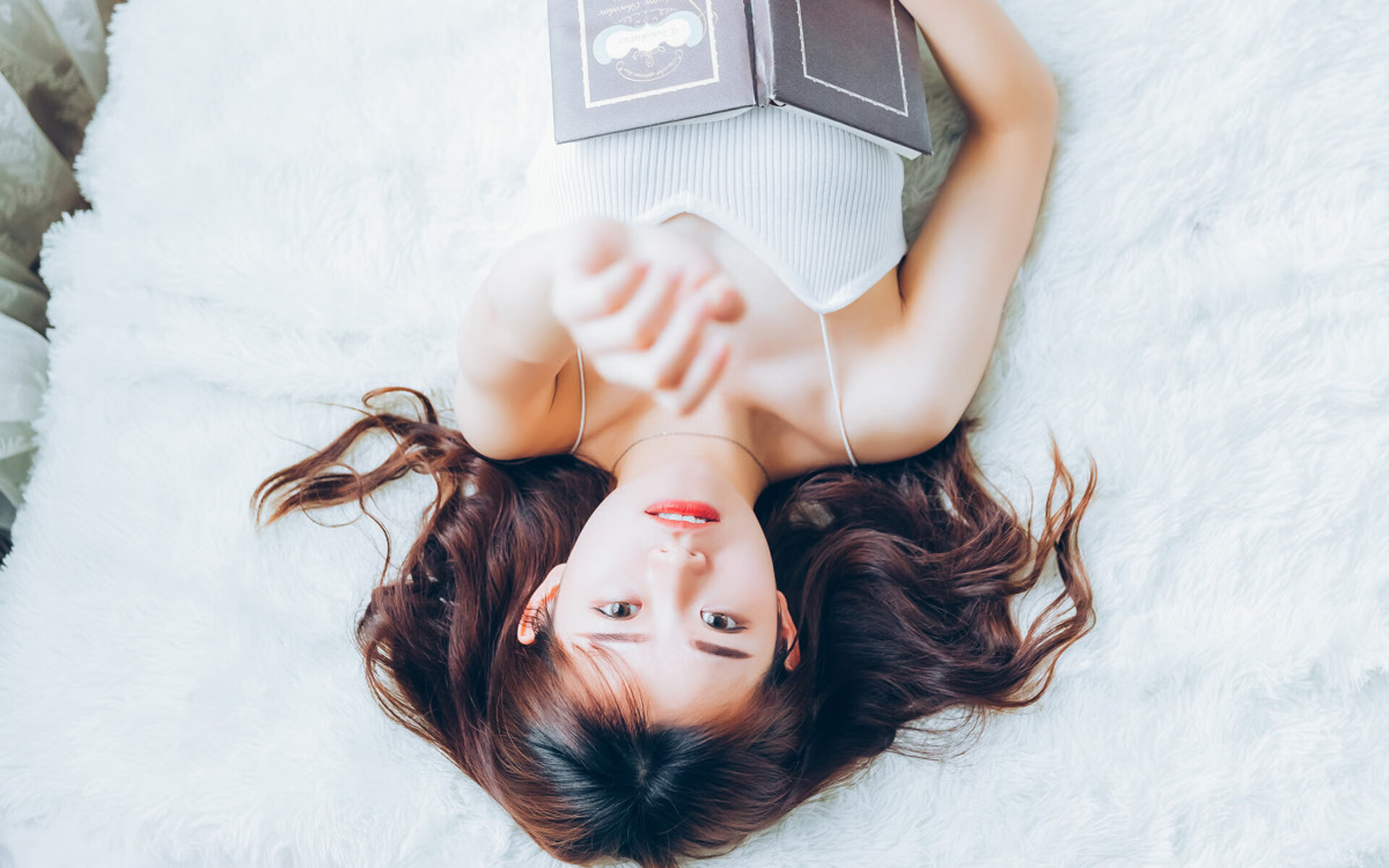 “尼古拉斯·桑特基：阿根廷美洲狮队的传球专家，未来仍需继续提升”